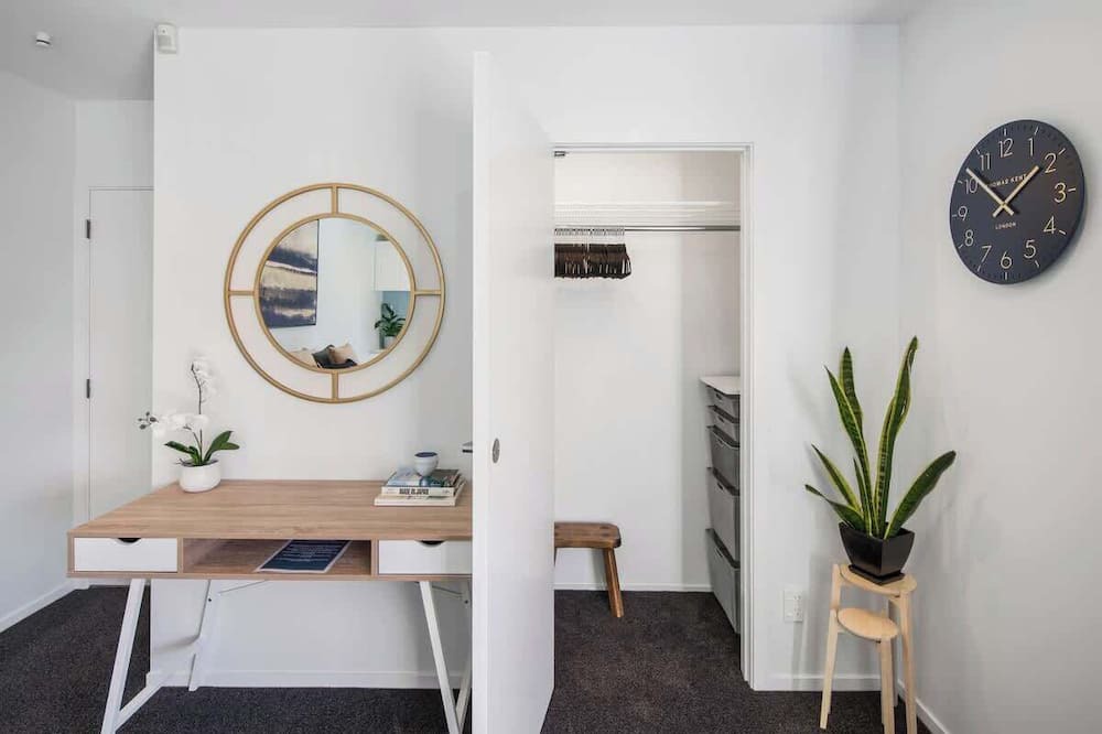 Wellington Apartment | Comfy stylish Central Wellington studio
