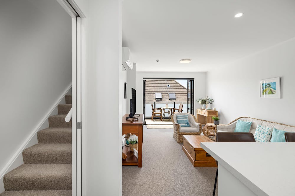 Mount Maunganui Condo | Miro Street Townhouse centrally located to Blake park