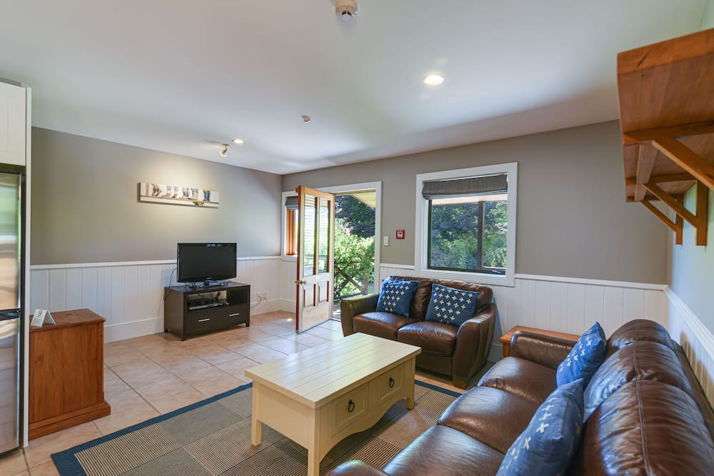 Lower Shotover House | Manata Lodge