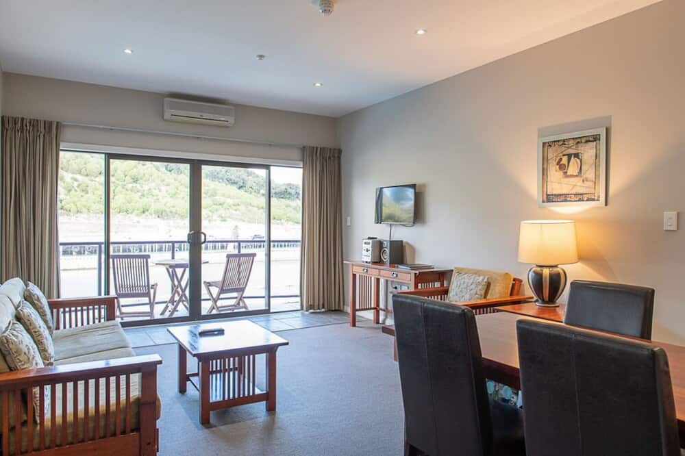 Gisborne Apartment | Portside Hotel