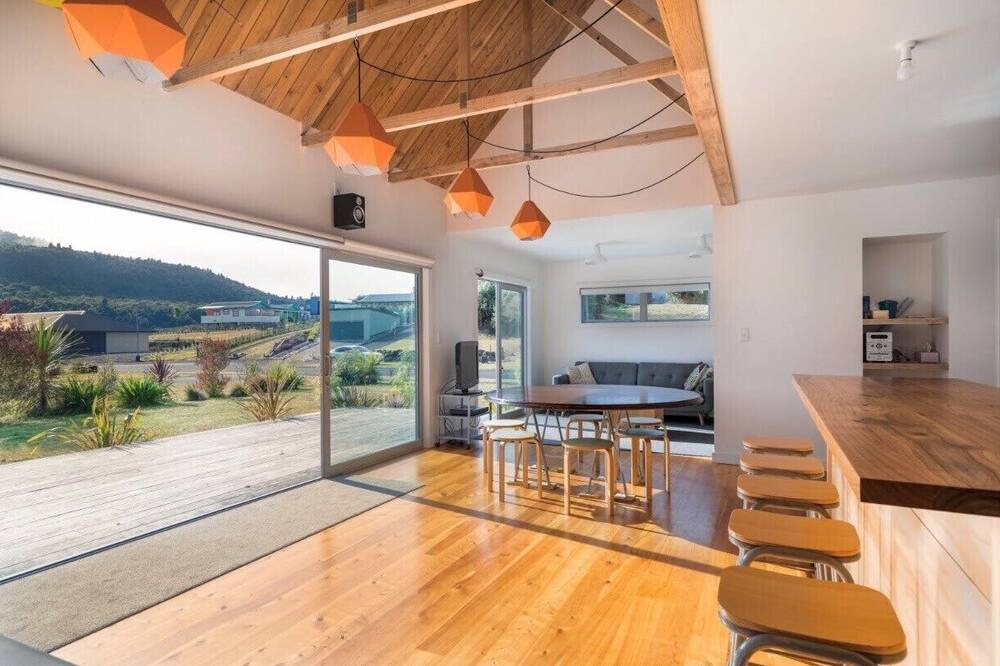 Kuratau House | Southern Lake Taupo Bach, great for Lake Taupo and Tongariro guests