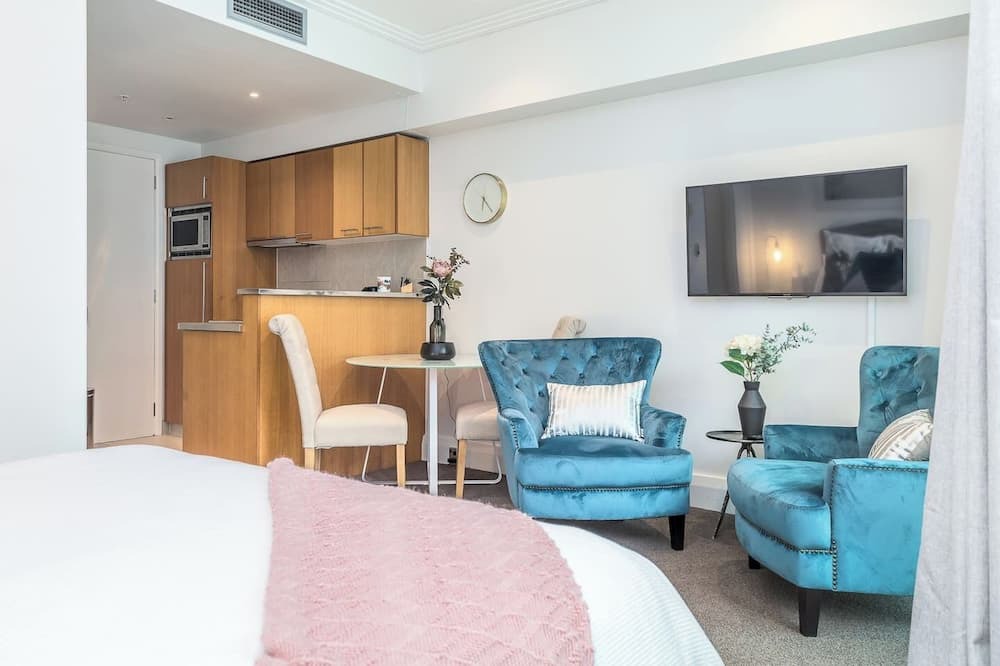 Auckland Central Business District Apartment | Comfortable & Cozy - Newly Furnished `Quays`
