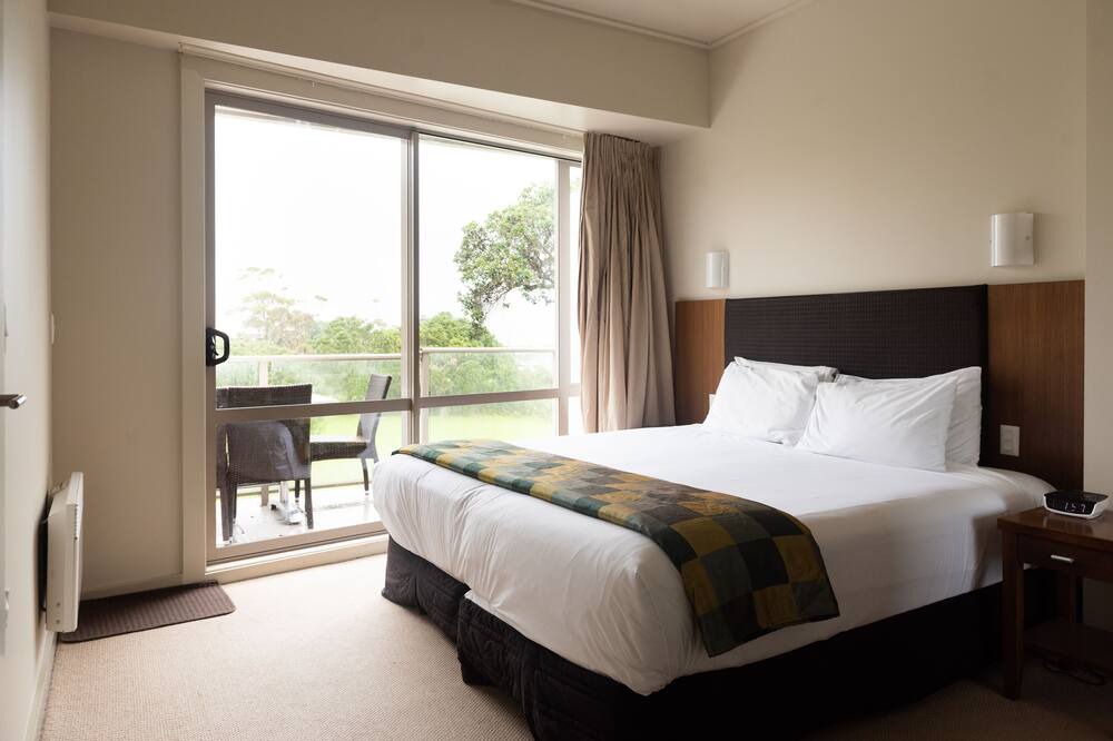 Bayswater Apartment | Ocean Breeze Hotel