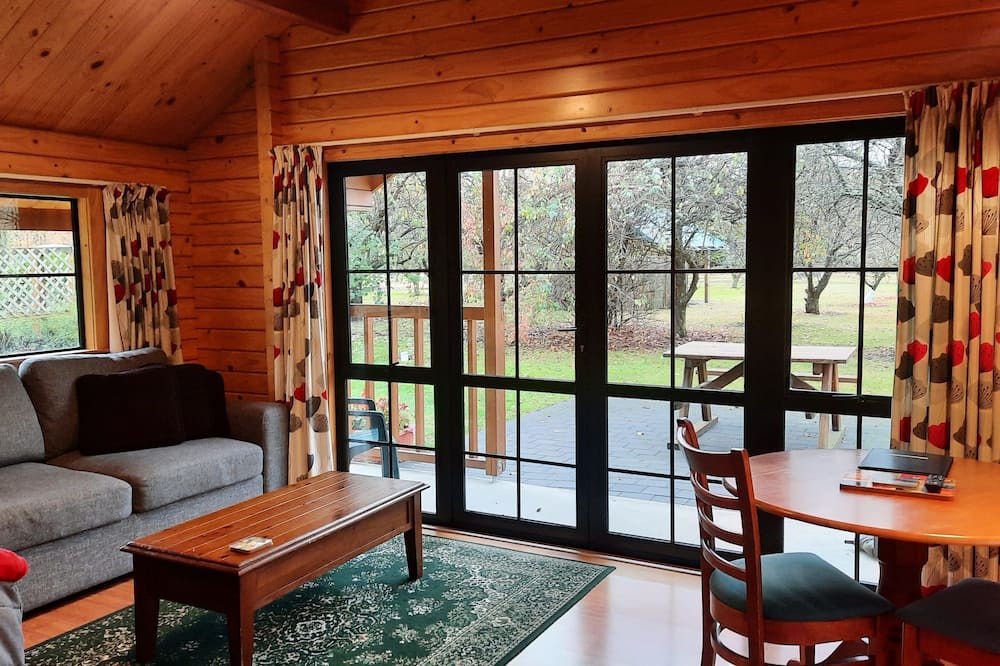 Alexandra Cabin | Central Chalets