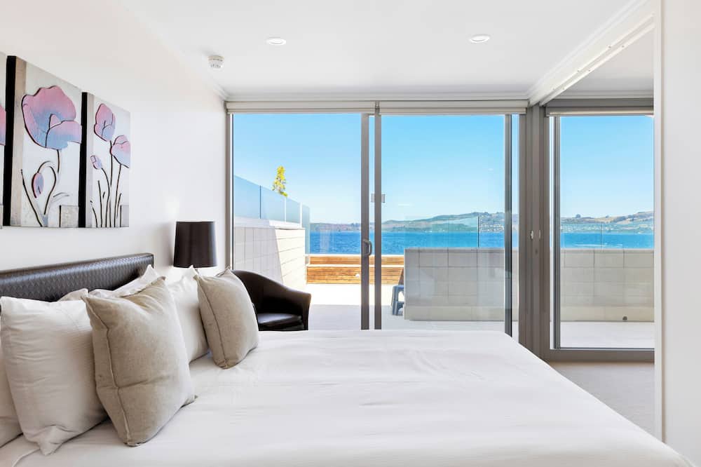 Waipahihi Apartment | Sacred Waters