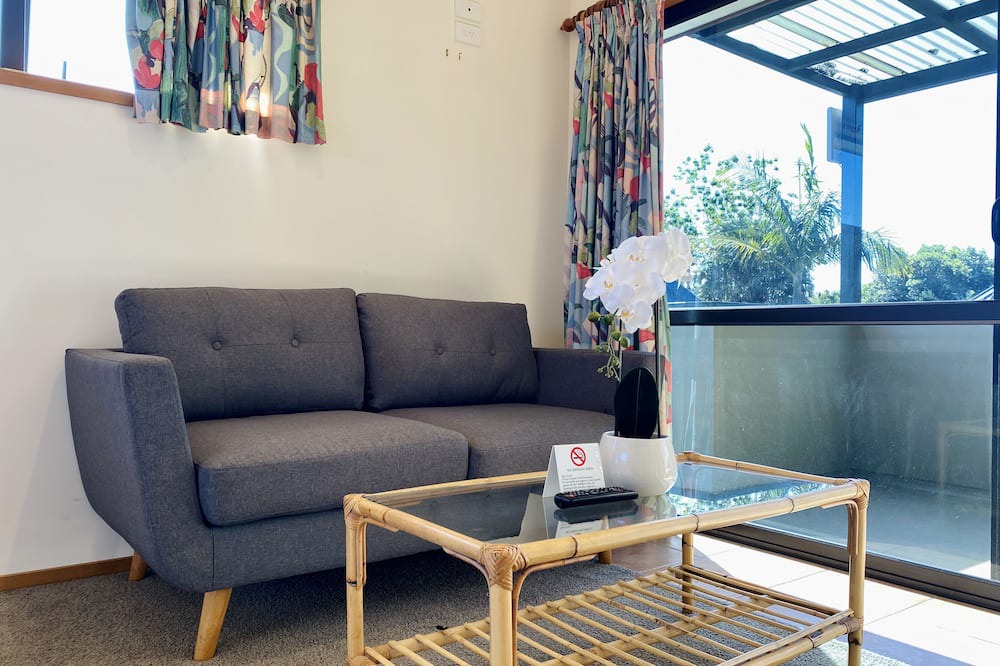 Tairua Cabin | Pacific Harbour Villas