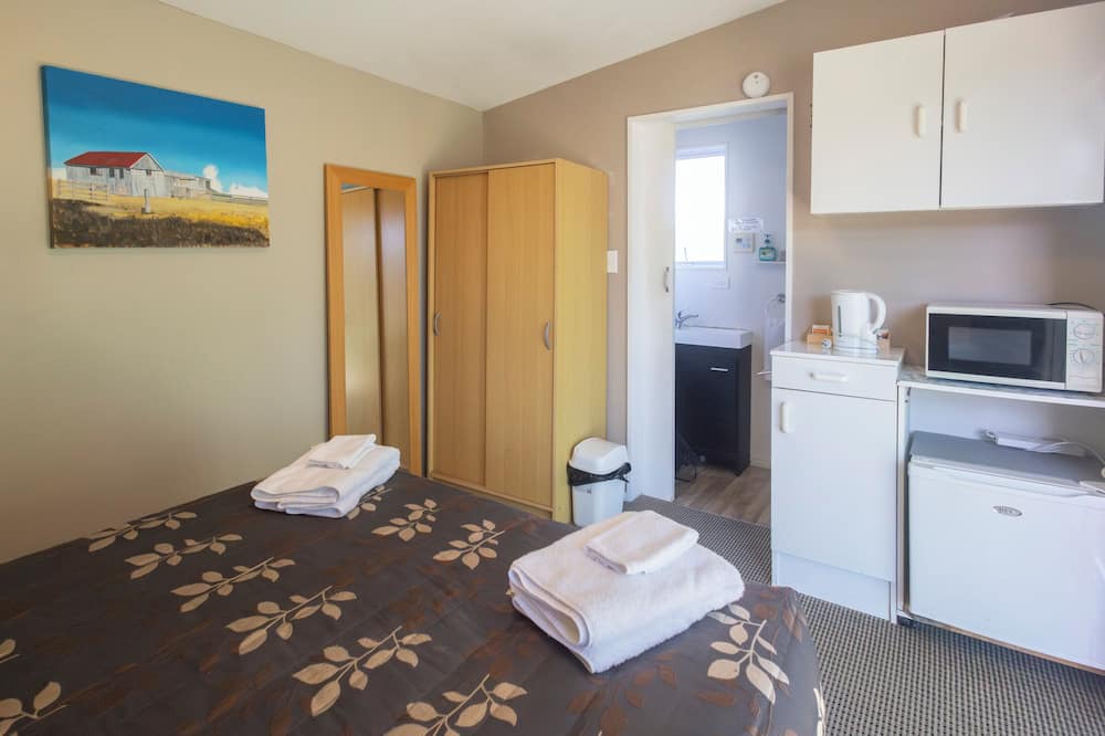 Fernside Cabin | Rangiora Eco Holiday Park