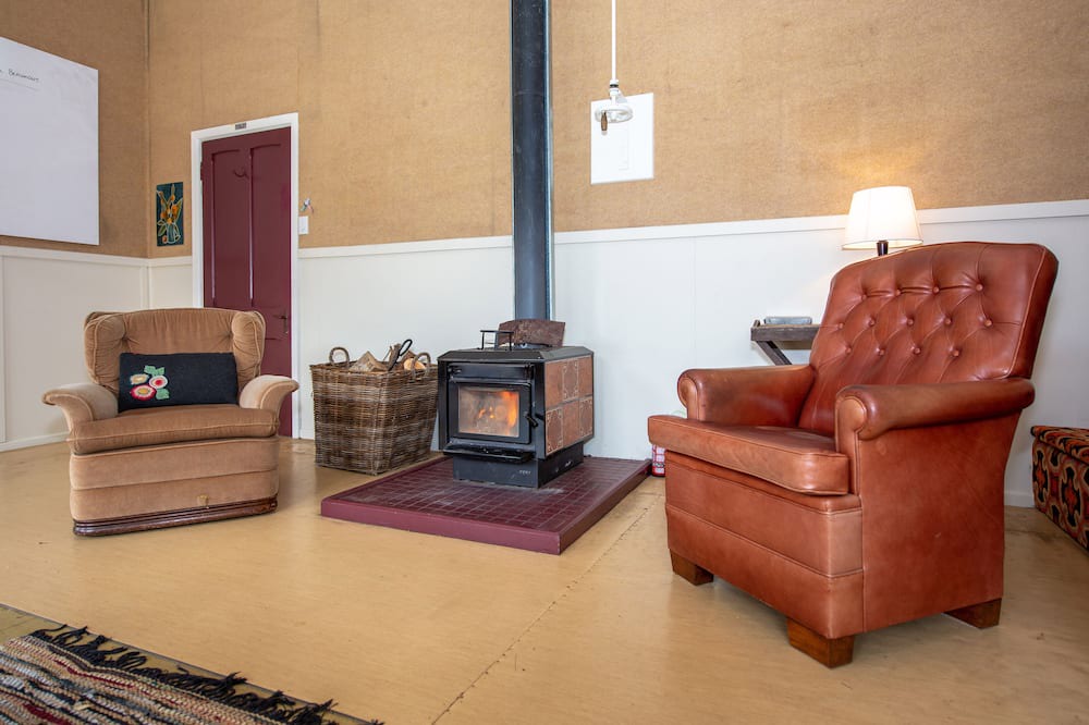 Beaumont House | Groups, families or couples retreat! Character!