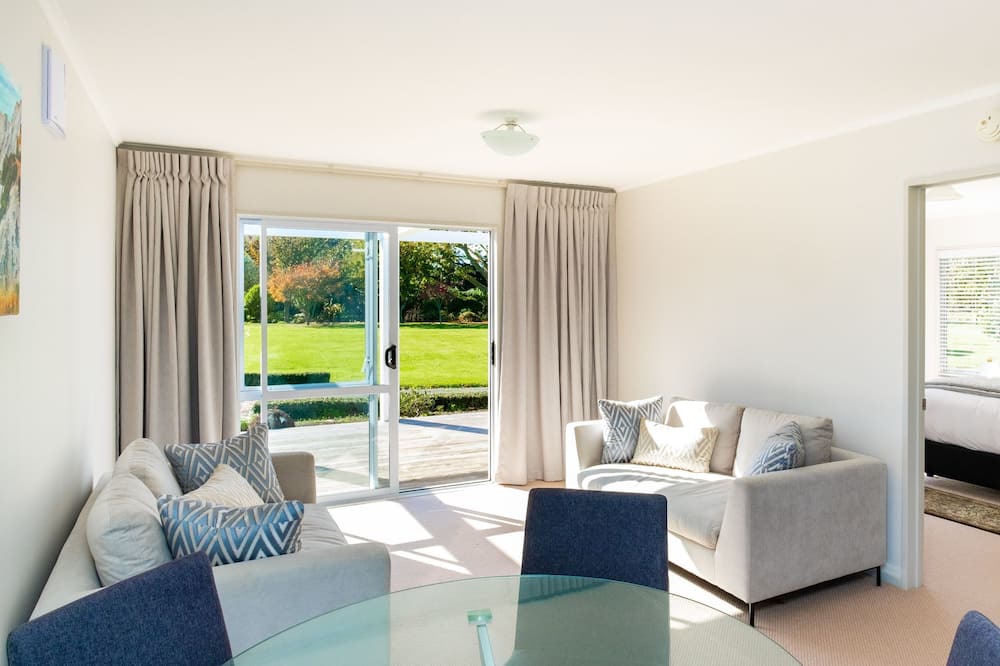 Clive House | Amuri Villas