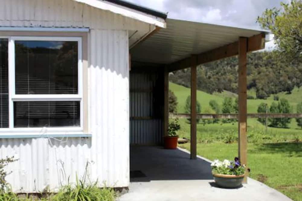 Pipiriki Cottage | Cozy Cottage near Tongariro National Park on New Zealand's North Island