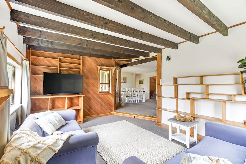 Parapara House | Lookout Retreat - Parapara