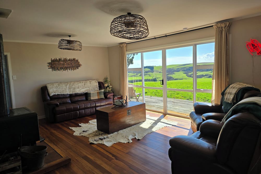 Tokanui Other | Crayfish Creek Farmstay - Rustic meets Coastal Charm & Stunning panoramic views.