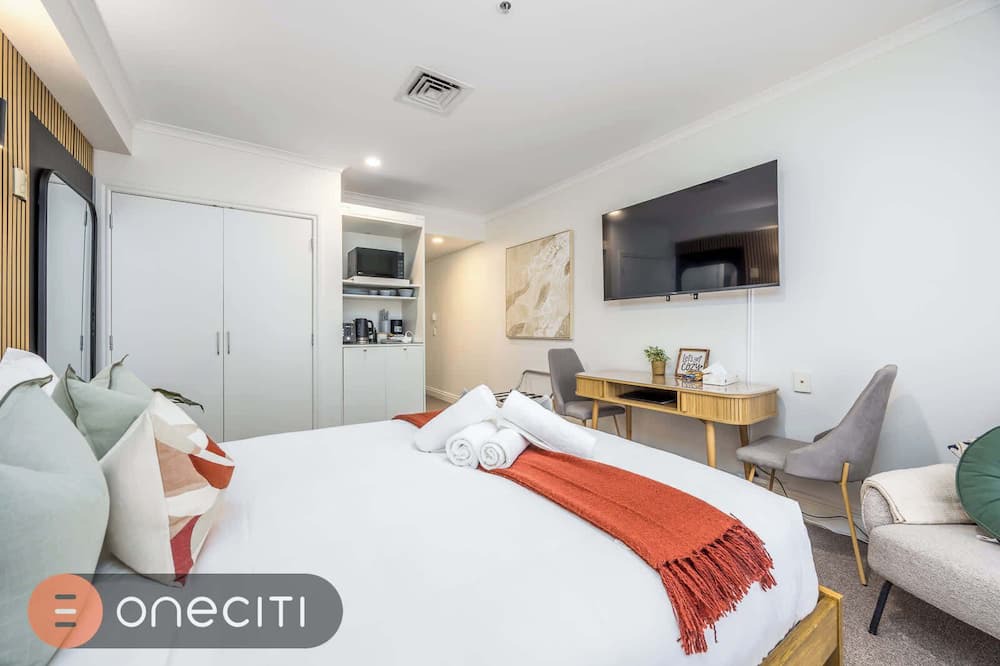 Auckland Central Business District Apartment | Restful Retreats on Queen Street