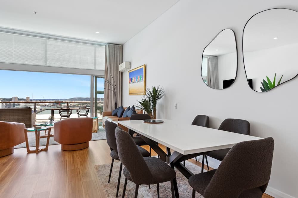 Auckland Central Business District Apartment | Harbour View 3-Bedroom on Iconic Princes Wharf