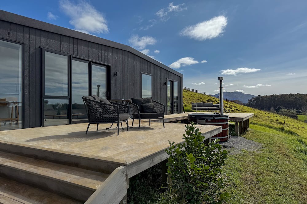 Tawharanui Cabin | Omakana Cottage, Omakana Cottage with Farm Views & Cedar Hot Tub