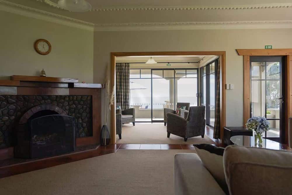 Pitone Apartment | Bay View Terrace Studio 3
