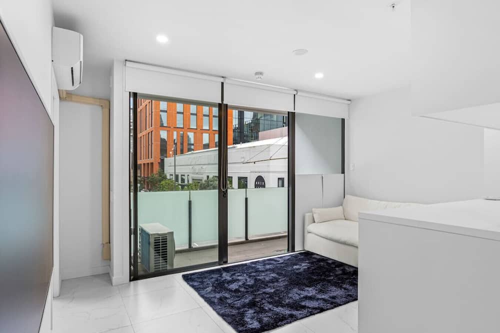 Auckland Central Business District Apartment | Compact Apartment in the Heart of Lighter Quay