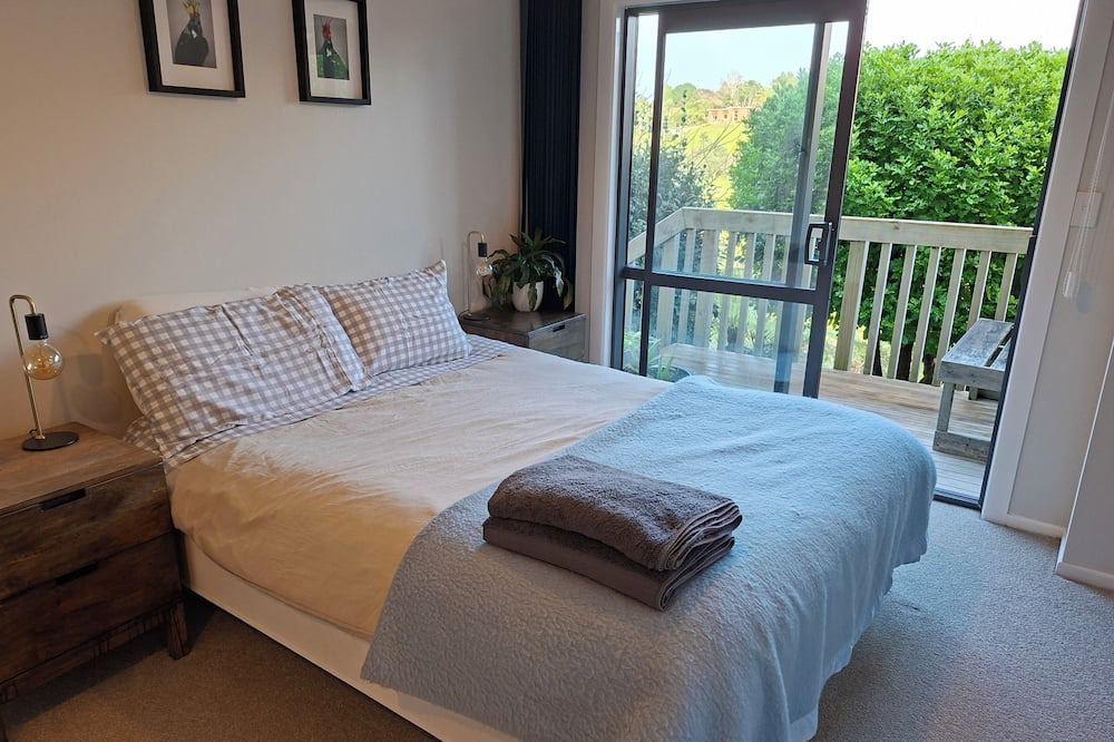 New Plymouth Apartment | Frankleigh Park Stay