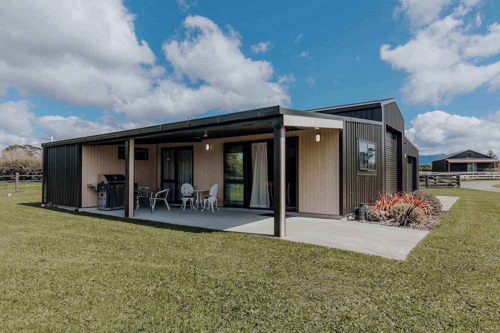 Kaimiro House | Tremorne Stay: Couples Retreat in Taranaki