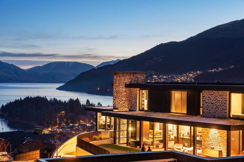 Queenstown Resort | Wakatipu Heights by Sothebys Luxury Rental Homes