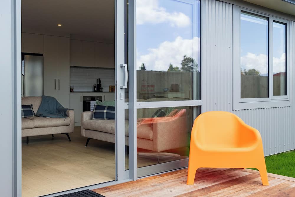 Te Awamutu House | Charleton's 2 on Teasdale. A beautifully appointed NEW 3 bedroom town-house.
