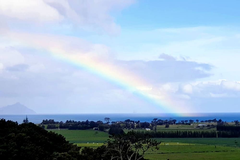Ruakaka Cabin | Waipu Luxury Glamping Dome, Perfect for an Outdoor Holiday
