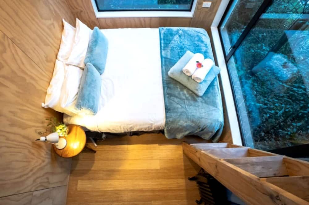Sunshine Bay Cabin | Comfortable Cabin Rental for a Queenstown Holiday in New Zealand