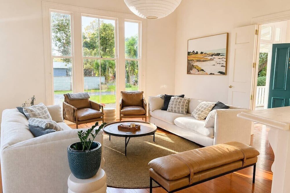 Coromandel House | Coro Lodge | Sleeps 18 l 7BR l 5 ensuites
