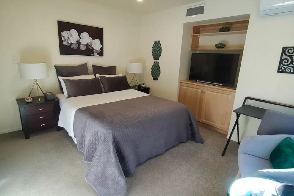 The Gardens Apartment | The Gardens Stay - Great location