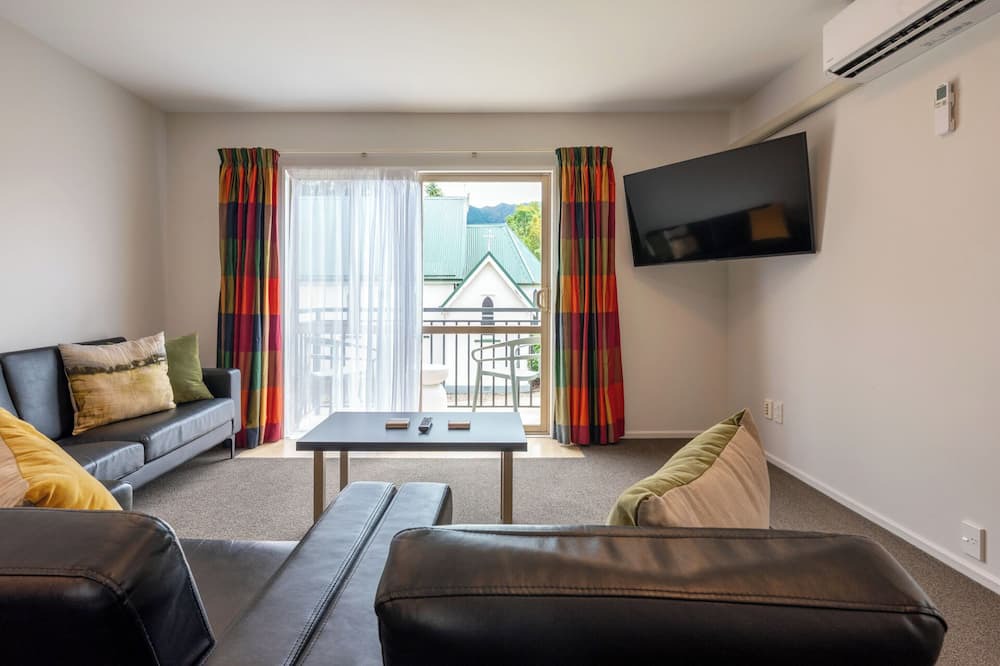 Hanmer Springs Apartment | Tussock Peak Lodge