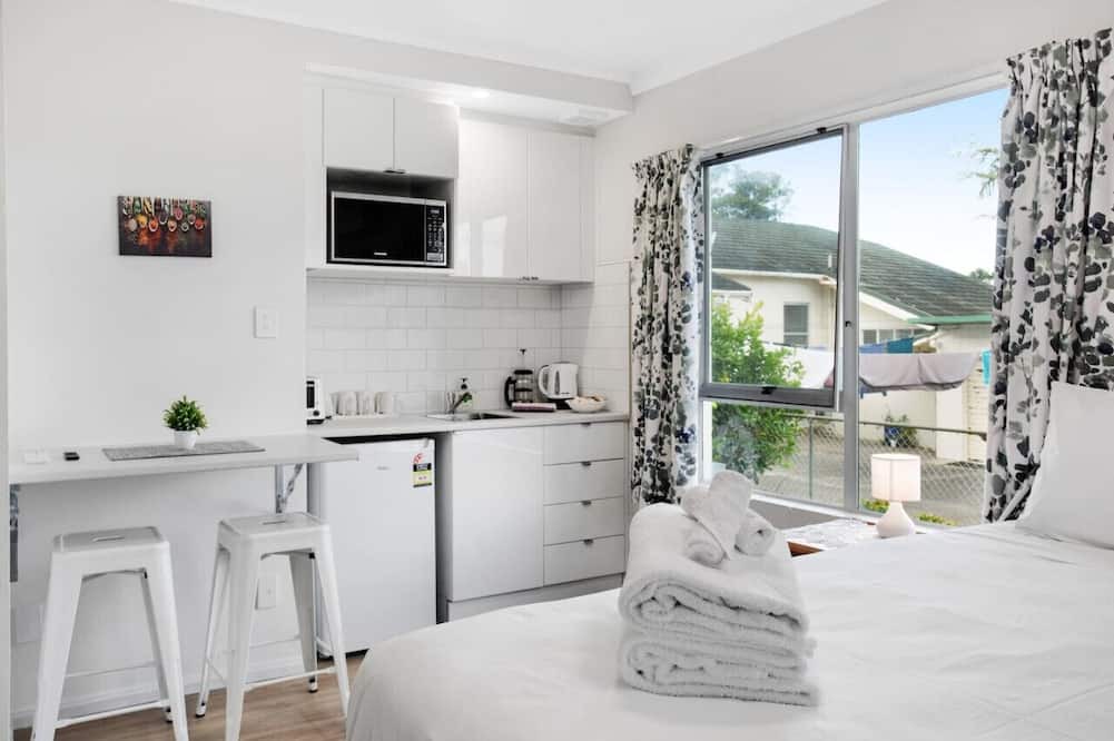 Narrow Neck Apartment | Seaside Escape is close to the beach
