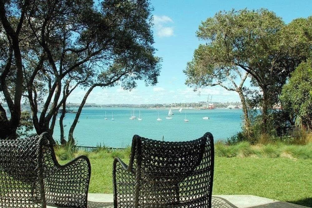 Stanley Point House | Relax in Spa with Sea Views!