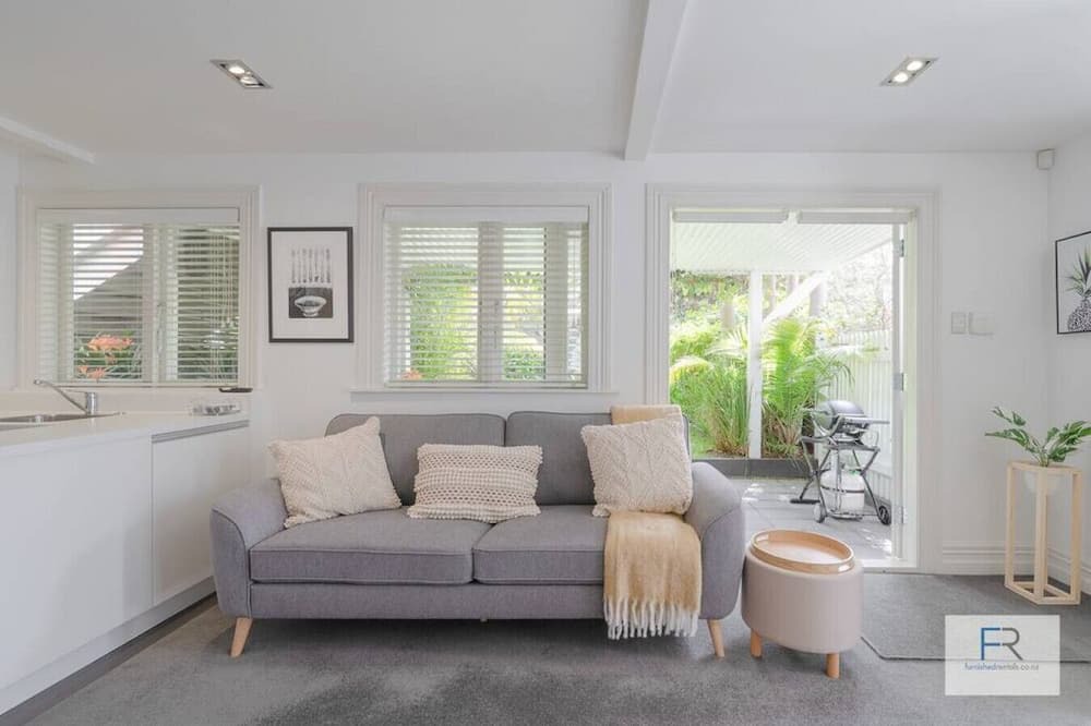 Freemans Bay Apartment | Delightful Freemans Bay Home|by Furnished Rentals