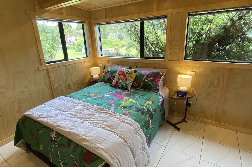 Whangamata Cabin | Bush Edge Studio