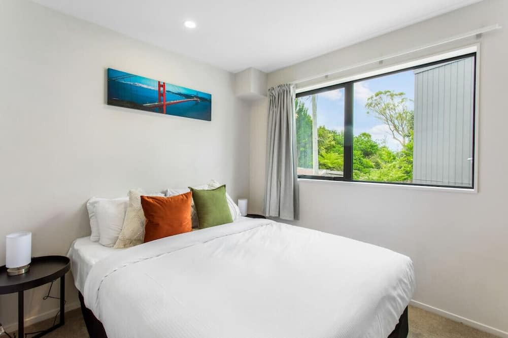 Otahuhu Apartment | Urban Pulse Townhouse with parking