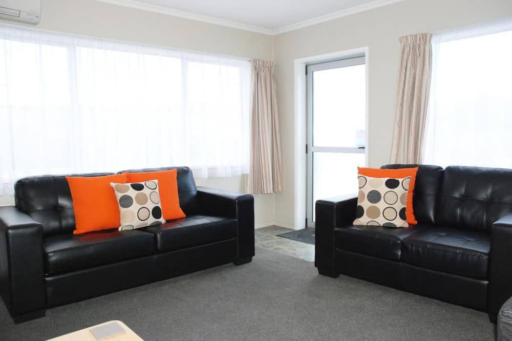 Alexandra Apartment | Almond Court Motel