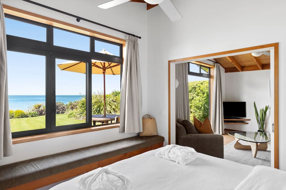 Parapara House | Adrift In Golden Bay