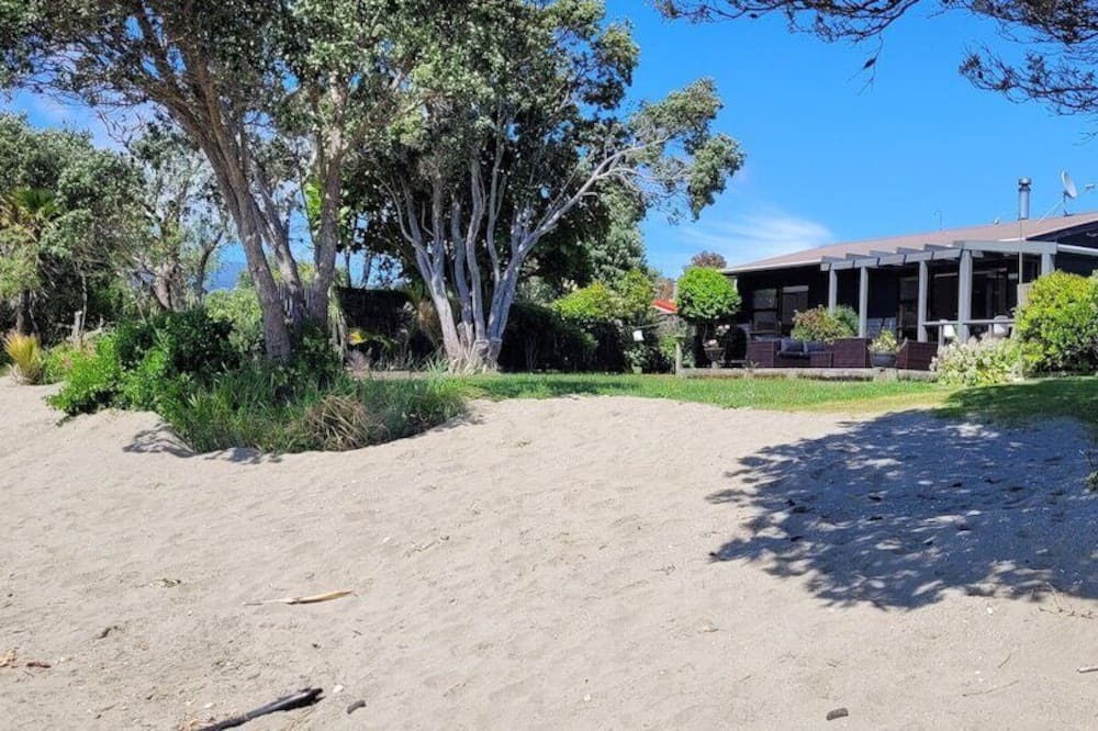 Parapara House | Beachfront Bliss - Your Parapara Seaside Sanctuary