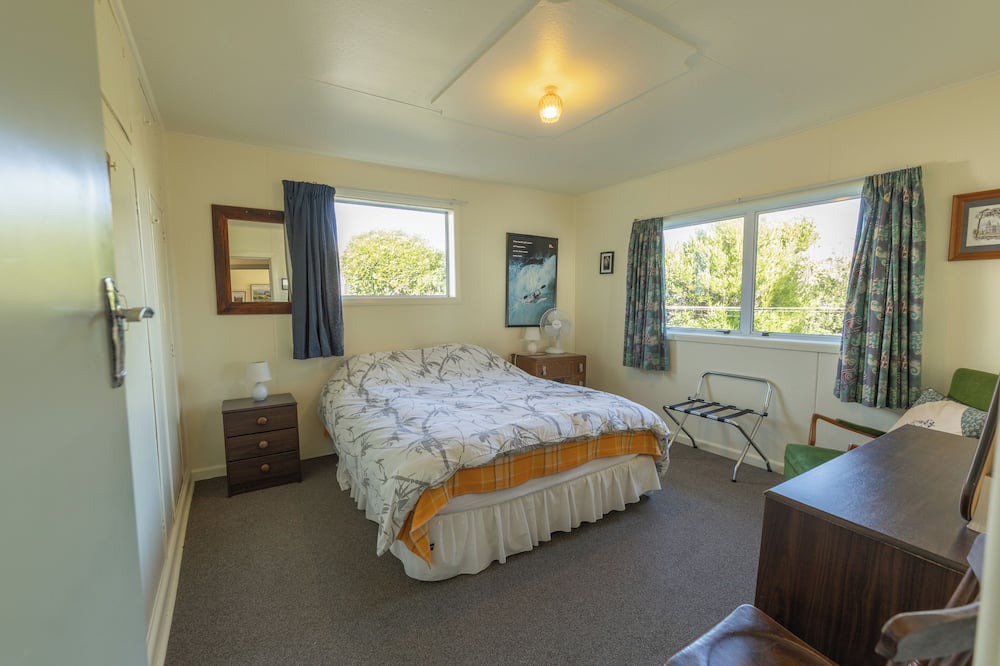 South Bay House | Classic Kiwi Bach|Southbay