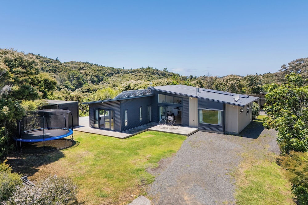 Kuaotunu House | Private & secluded in Kuaotunu - great for kids and stargazing