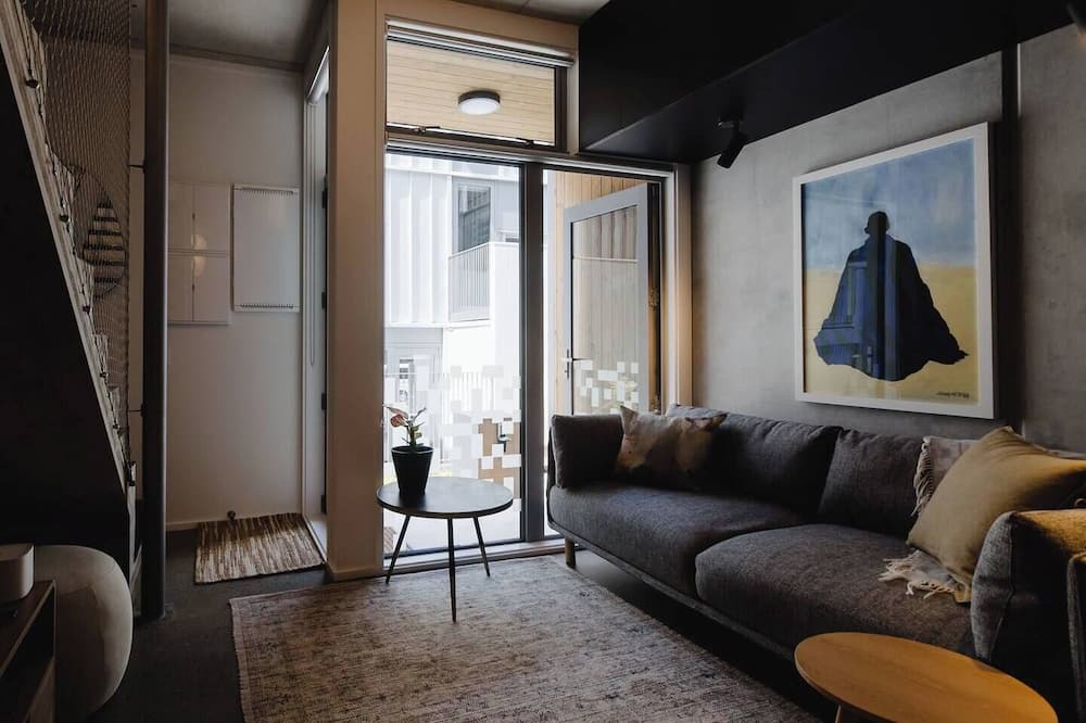 Te Aro Apartment | NYC Loft Vibe | 2BR City Stay + Rooftop Terrace