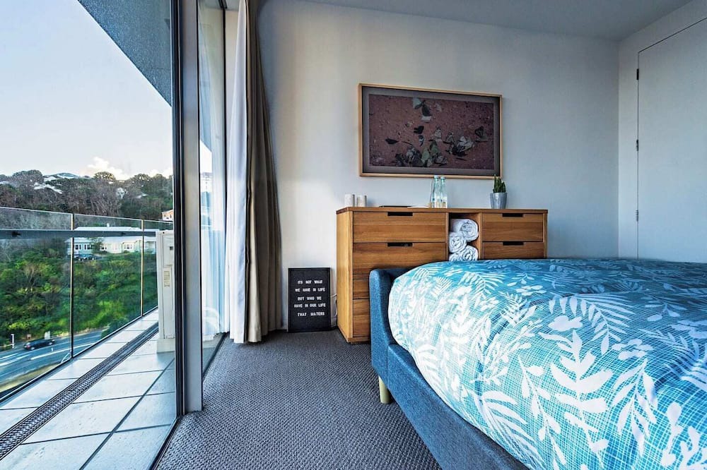 Wellington Apartment | Executive Apartment - Great Location Close to Attractions, Shops & Eateries