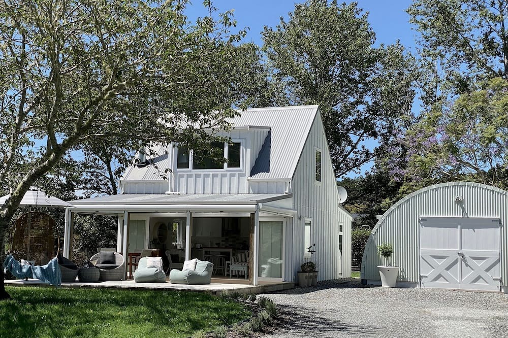 Leigh Cottage | Songbird Cottage - a luxury dog friendly hideaway
