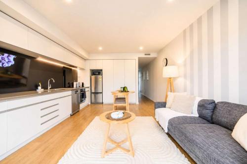 Sydenham Apartment | Sydenham Escape with Patio and Parking