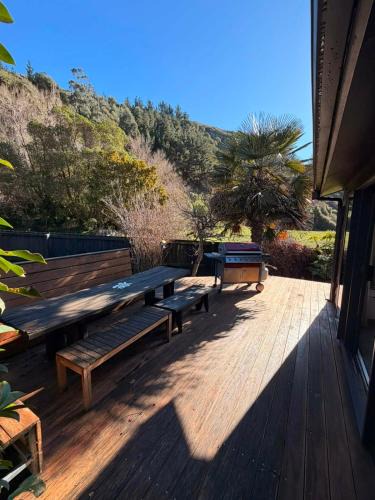 Sumner Apartment | Sumner Beach Hillside Escape