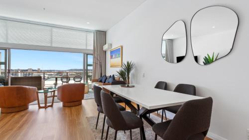 Auckland Central Business District Apartment | Harbour View 2-Bedroom on Iconic Princes Wharf