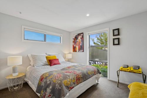 Lowburn Apartment | Central Otago Getaway | Modern 2-Bed