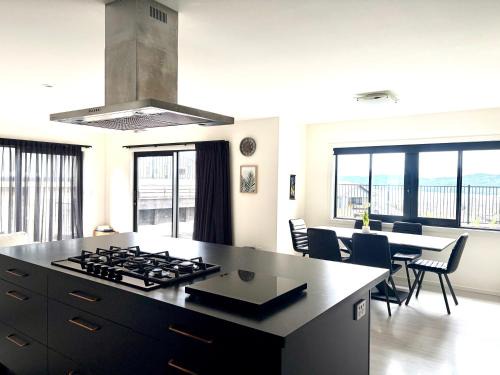 Kinloch House | The Lakeview Residence