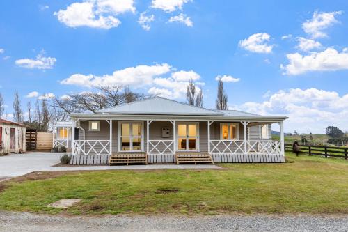 Karapiro Villa | Karapiro Cottage 3 bedrooms