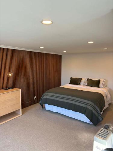 Cashmere Apartment | Hillside tiny home